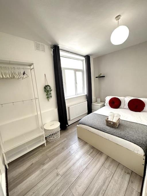 Stunning 2-bed Near London. Appartamento Londra