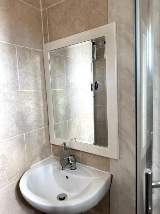 Appartamento Stunning 2-bed Near London. *